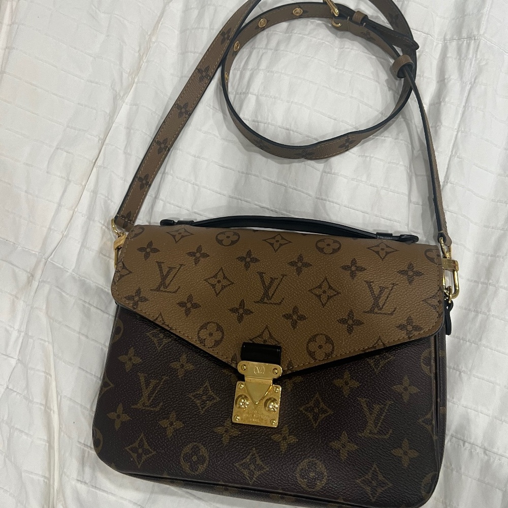 Pochette metís